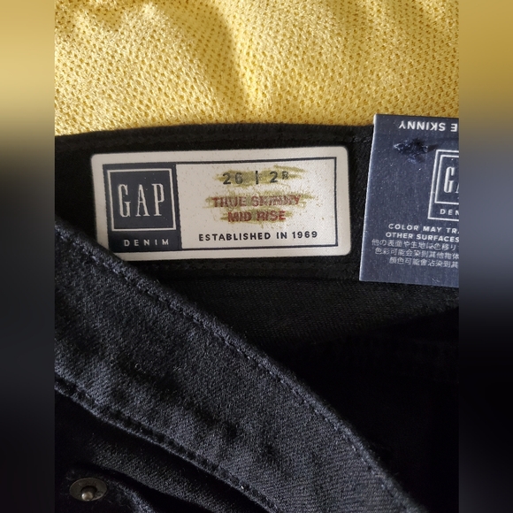 GAP Mid Rise True Skinny Ankle Jeans Black Rinse Size 26/2 RT$80 NWT Biker Moto - Picture 14 of 15